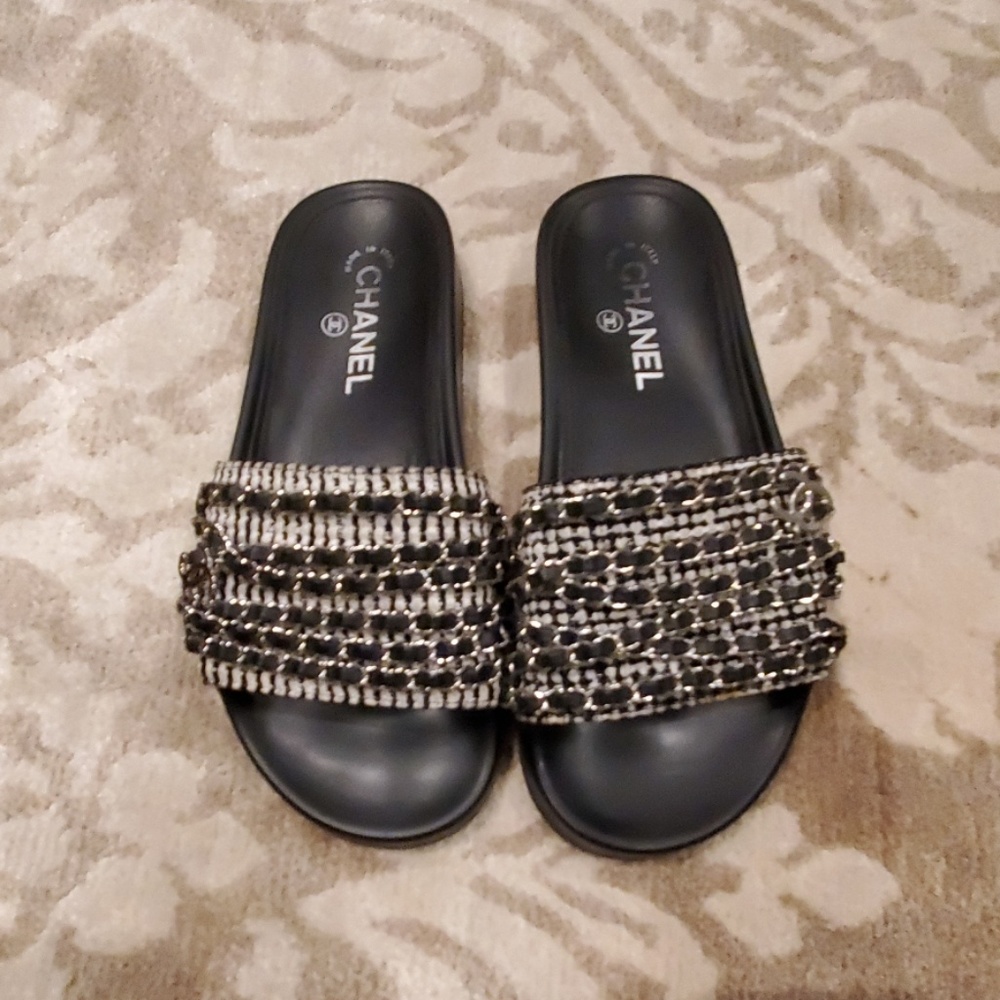 Chanel marine slide leather chain flats size 38